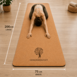 Kork Yogamatte XL 200×75 cm beim Yoga mit viel Bewegungsfreiheit